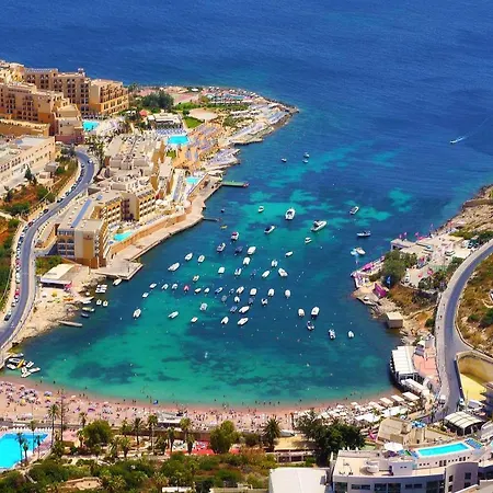 Seaside Bliss - 3br *