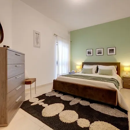 Seaside Bliss - 3br