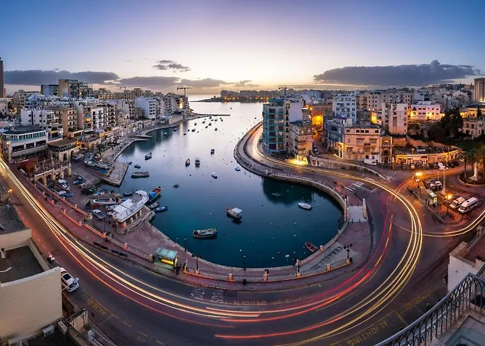 Seaside Bliss - 3br * Sliema