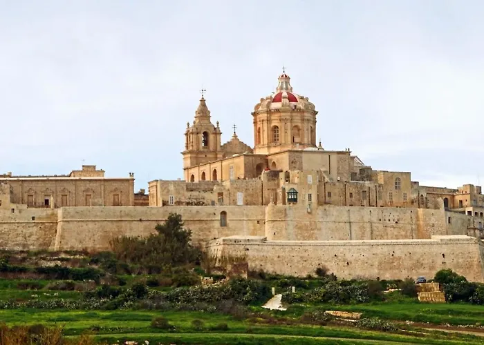 Seaside Bliss - 3br Apartament Sliema