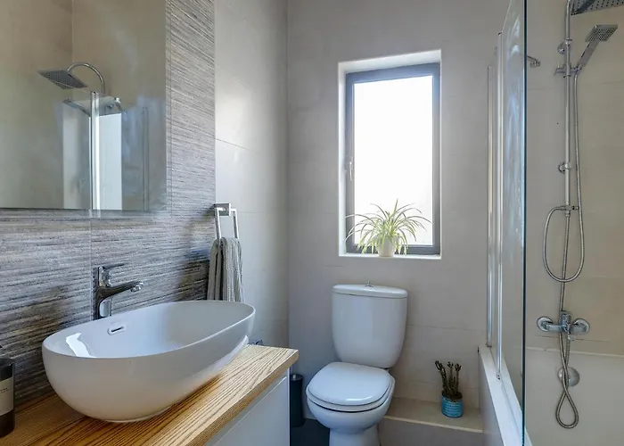 Seaside Bliss - 3br Sliema