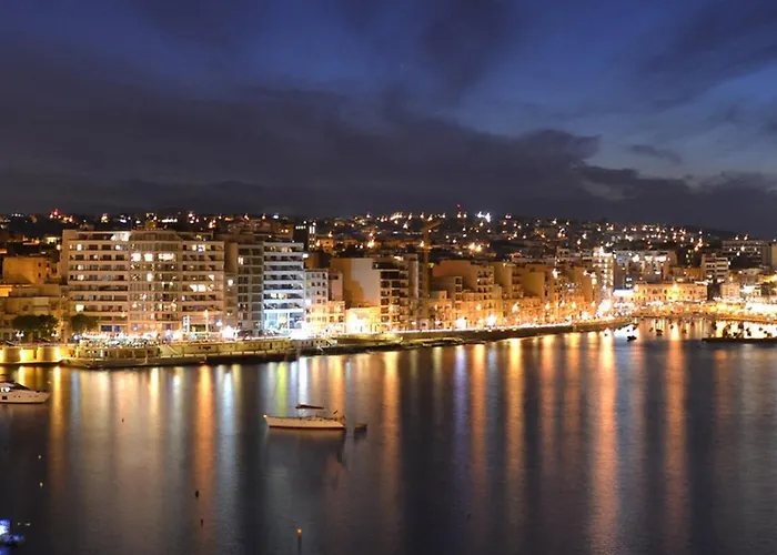 Seaside Bliss - 3br Apartament Sliema