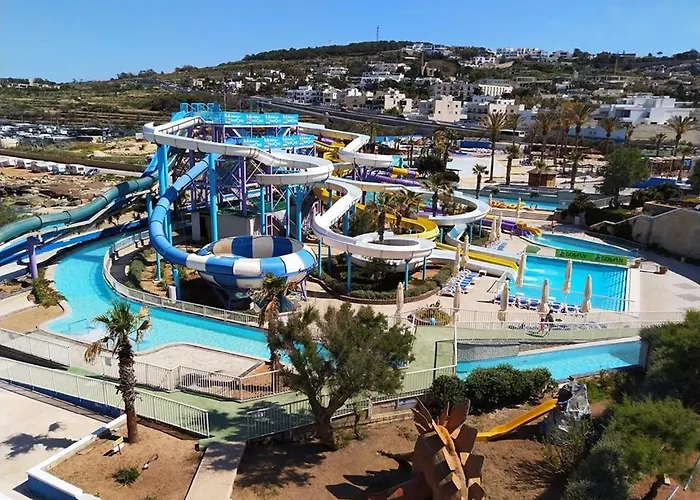 Apartament Seaside Bliss - 3br Sliema